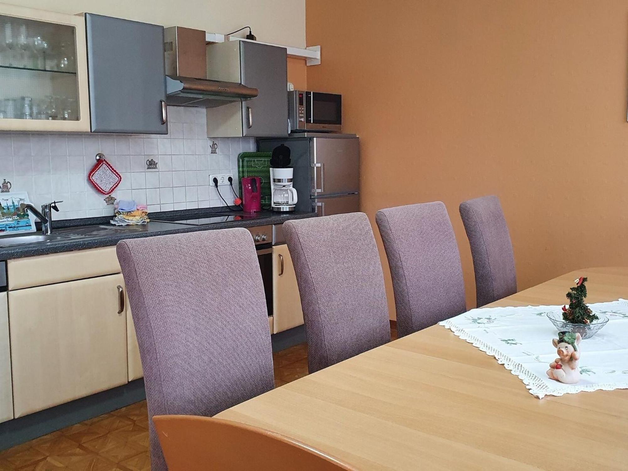 Large Detached Holiday Home In Hesse With Private Garden And Terrace Homberg  Ngoại thất bức ảnh