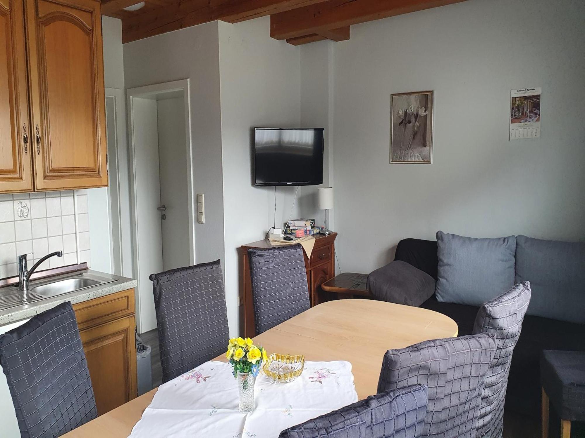 Large Detached Holiday Home In Hesse With Private Garden And Terrace Homberg  Ngoại thất bức ảnh